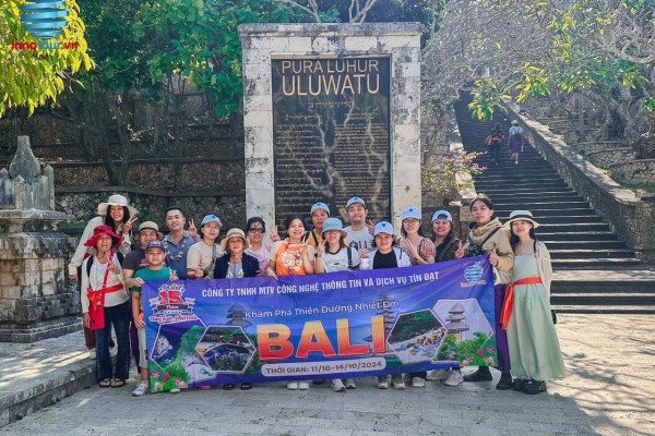 Tour Bali 4 ngày 3 đêm cùng Công ty CNTT và DV Tín Đạt 