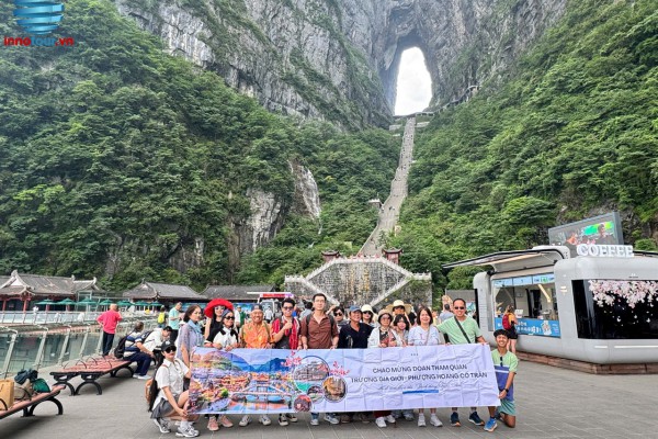 Tour khách lẻ: Tour Phượng Hoàng Cổ Trấn - Trương Gia Giới khởi hành tháng 5.2025