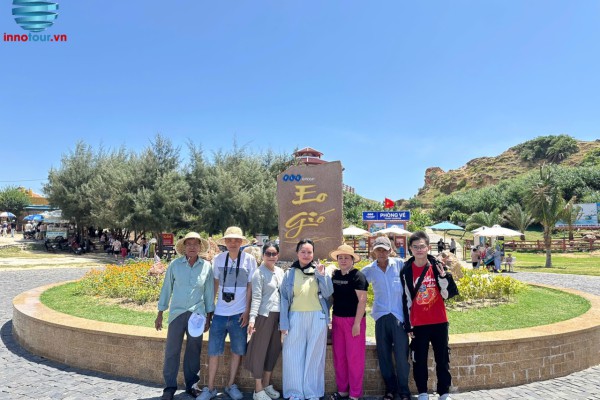 Tour khách lẻ: Tour Quy Nhơn - Phú Yên 3N3Đ - Gành Đá Đĩa - Kỳ Co - Hòn Khô Tour khách lẻ: Tour Quy Nhơn - Phú Yên 3N3Đ - Gành Đá Đĩa - Kỳ Co - Hòn Khô