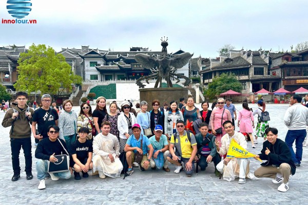 Tour khách lẻ ghép đoàn: Tour Ân Thi - Trương Gia Giới - Phượng Hoàng Cổ Trấn 5N4Đ