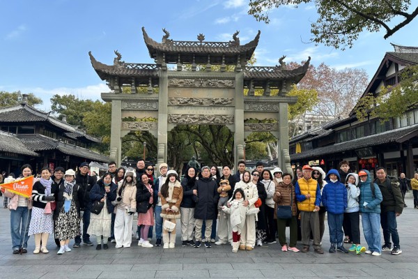 Khách lẻ ghép đoàn: Tour Thượng Hải - Hàng Châu - Tô Châu - Ô Trấn 5N4Đ 