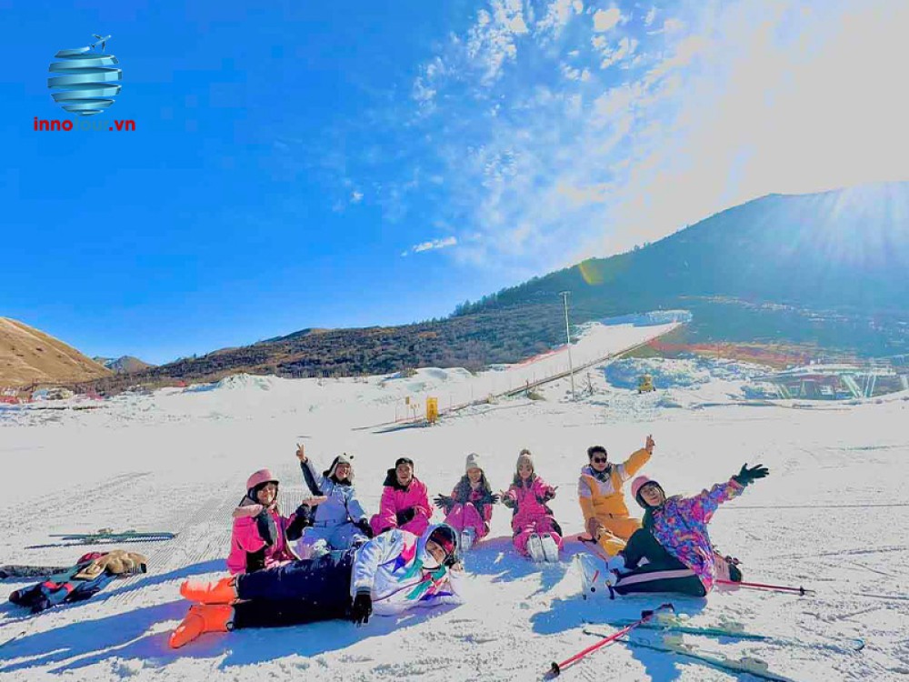 Tour Trùng Khánh - Thành Đô - Cửu Trại Câu 7N7Đ - Trải Nghiệm Trượt Tuyết