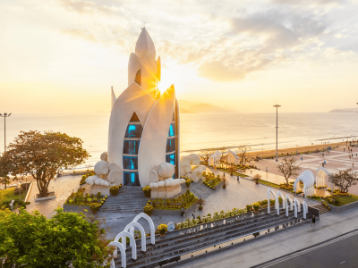 Tour Nha Trang 2N2Đ - Vịnh San Hô - Marina Beach - Làng Yến - Hòn Miễu - Bãi Tranh - Nhà Hát Đó - Tháp Bà