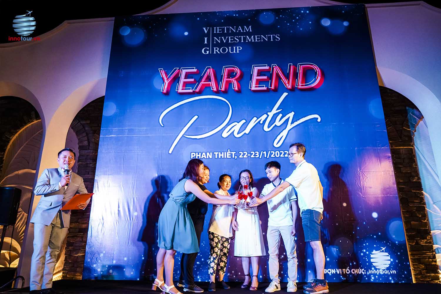 tổ chức team building - year end party Phan Thiết