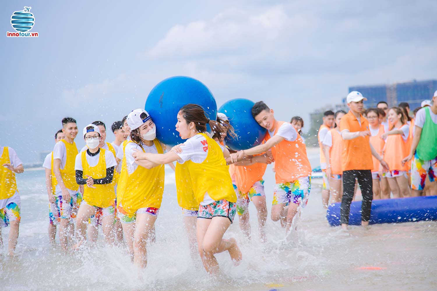 tổ chức team building nha trang